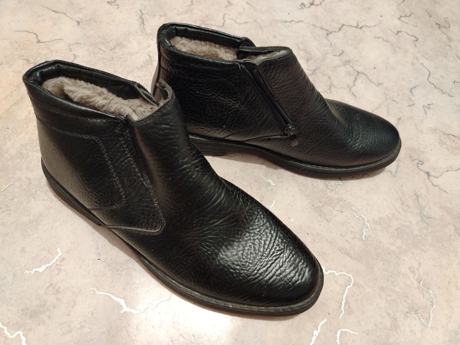 Продам зимнюю обувь