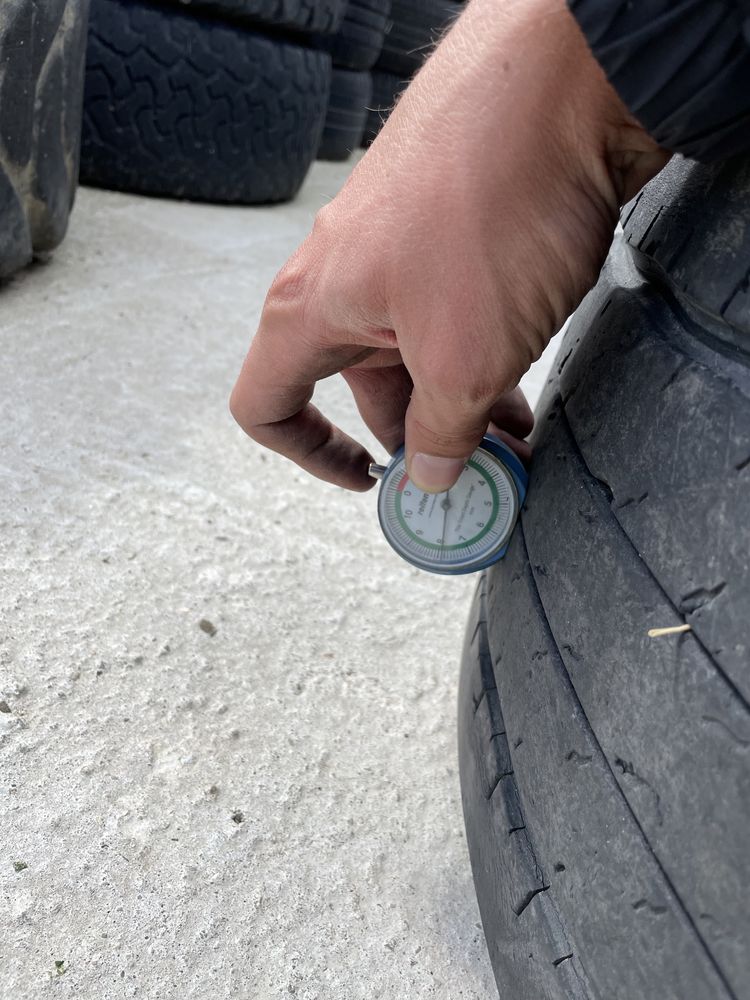 265/70/19.5 DUNLOP 2бр. 7-8мм