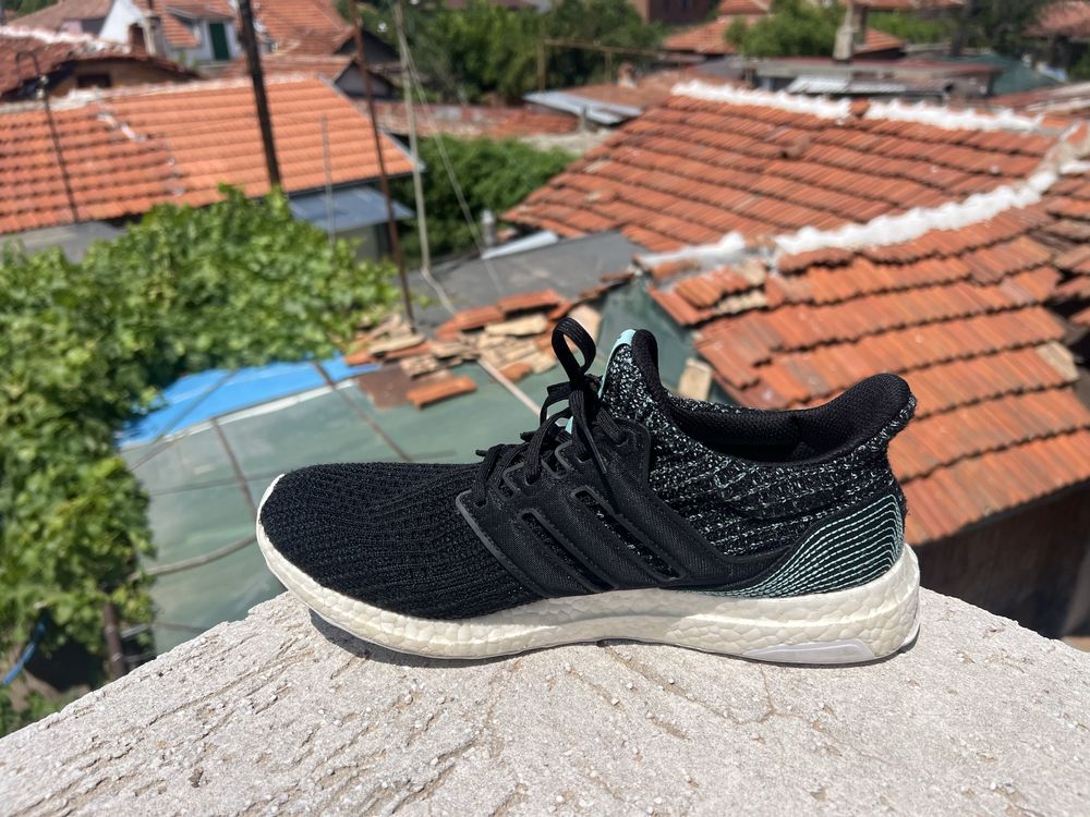 Adidas UltraBoost Parley 42