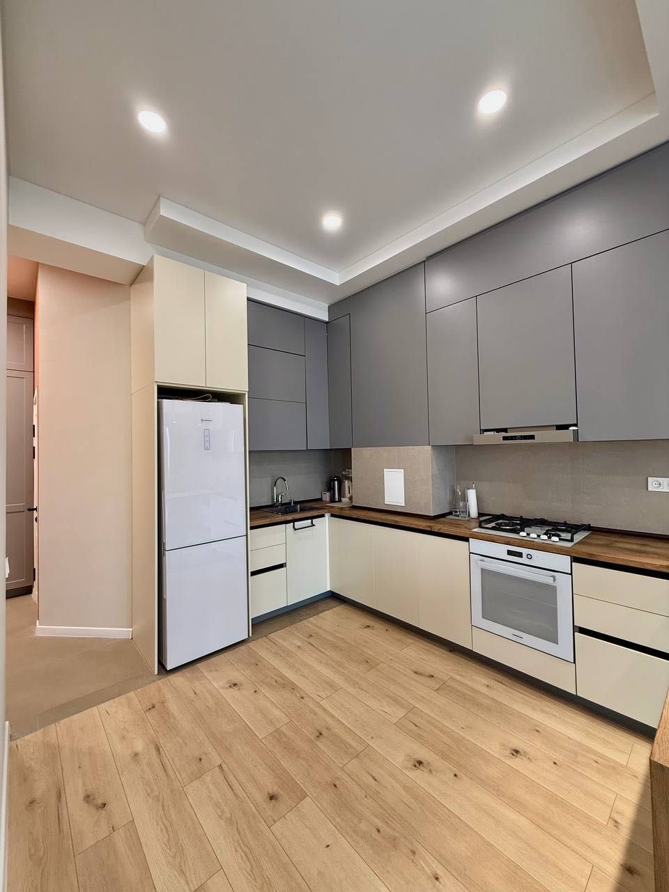 Продаётся 2-х комнатная квартира 
в ЖК «Tiara Residence»