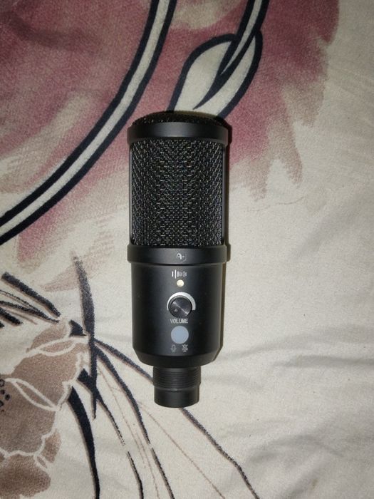 Microfon gaming.
