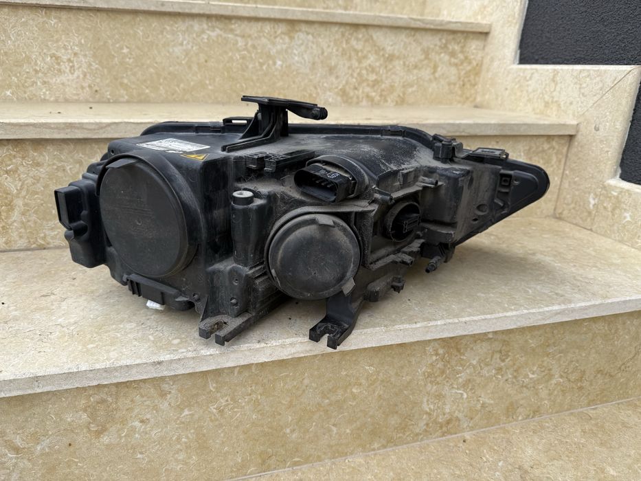 Far stanga Audi A4 B8.5 facelift AFS