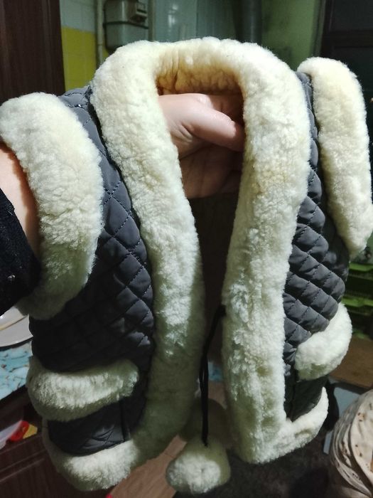 Жилетка меховая детская