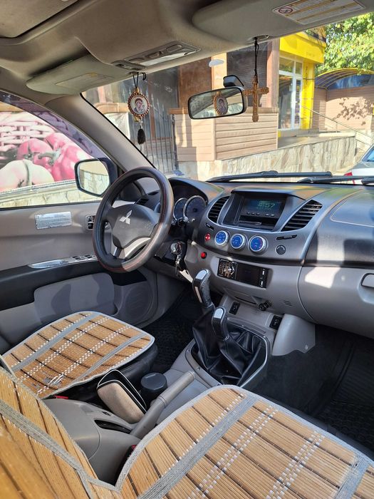 Пикап Mitsubishi L 200