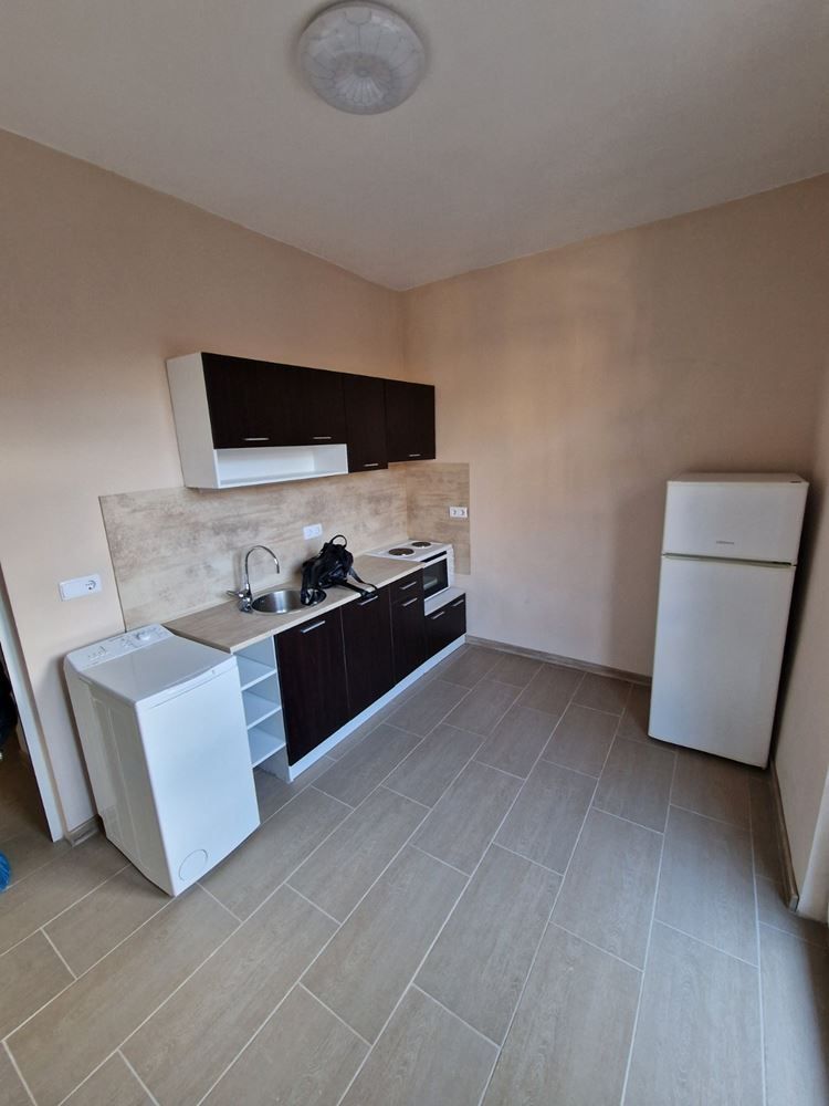 Дава се под наем Тристаен апартамент в София, Център - 78 кв.м за 520 € - Снимка #5
