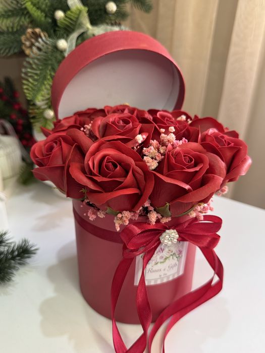 Луксозни букети от вечни сапунени рози/кутии/пликове/мече/картина