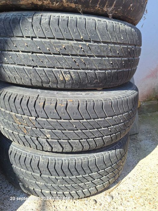 Vand genti auto cu anvelope