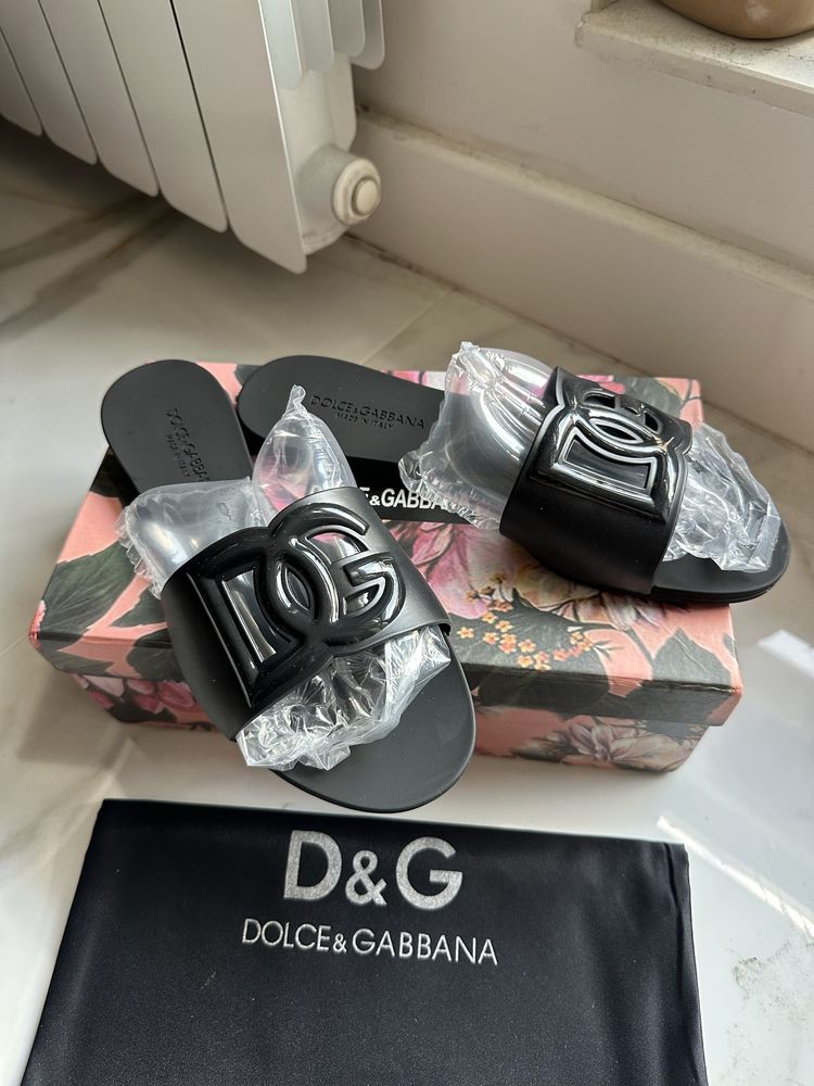 Плажни черни дамски чехли сандали 36 Dolce and Gabbana - 39 и 38 номер