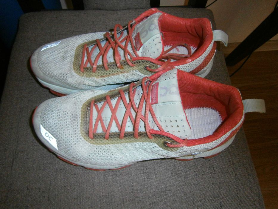 Маратонки и кецове