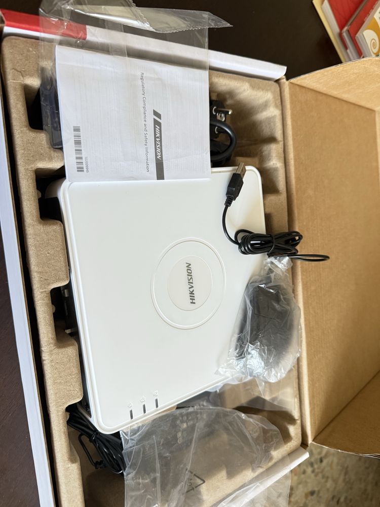 Dvr hik vission 7100