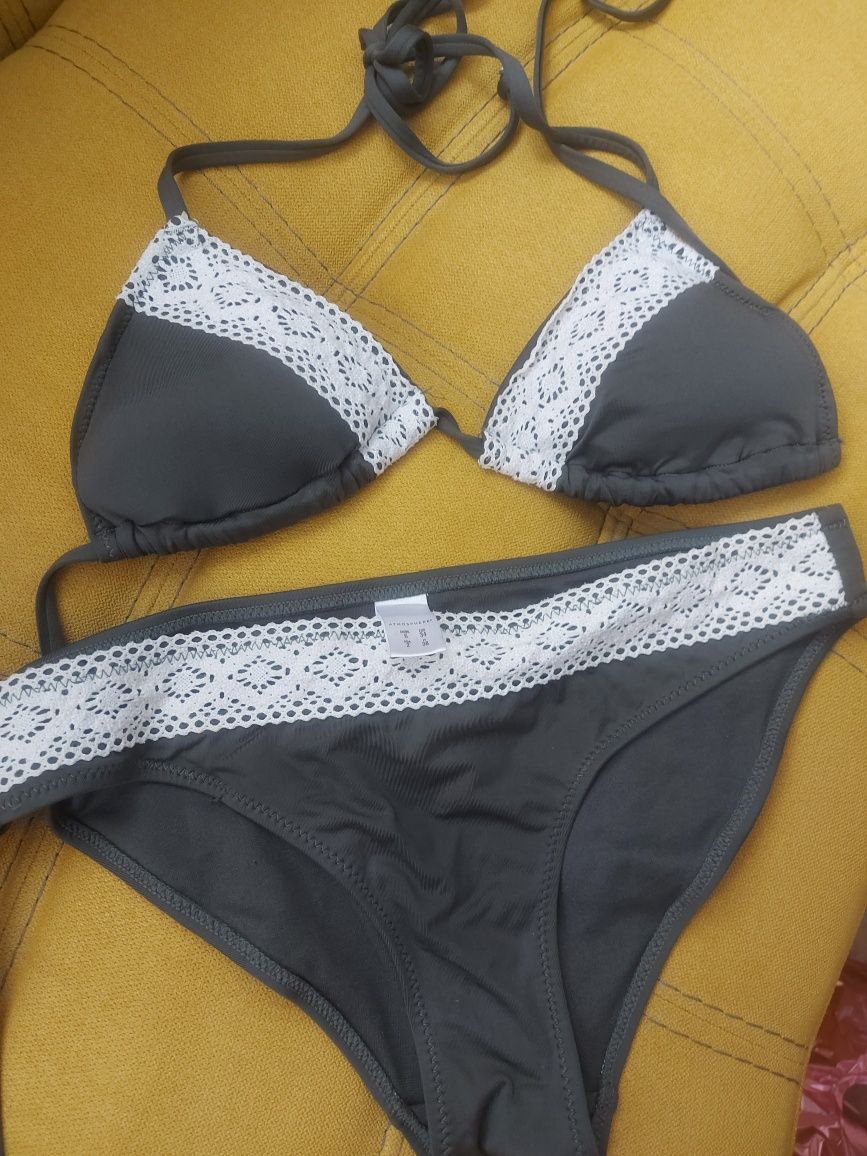 Бански костюми XS