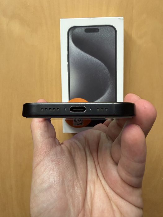 iPhone 15 Pro 128GB Black Titanium (full box + factura)