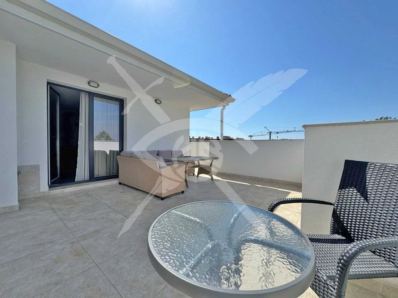 Продава се Двустаен апартамент в к.к. Слънчев бряг - 102 кв.м за 1530 €/кв.м - Снимка #3