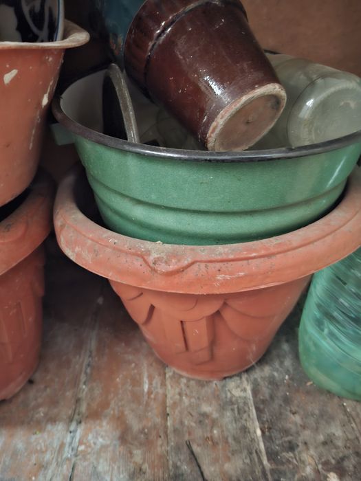 Гул Тувак ,горшки для цветов