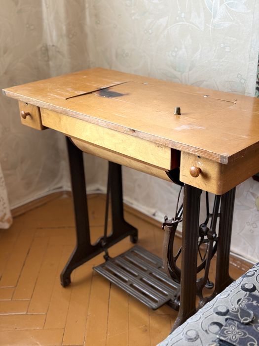 Швейная машина в рабочем состоянии