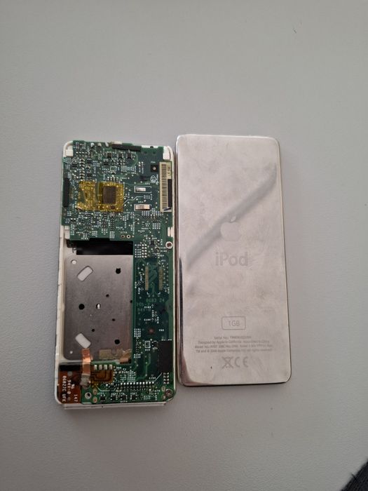 IPod 2006 года в нерабочем состоянии