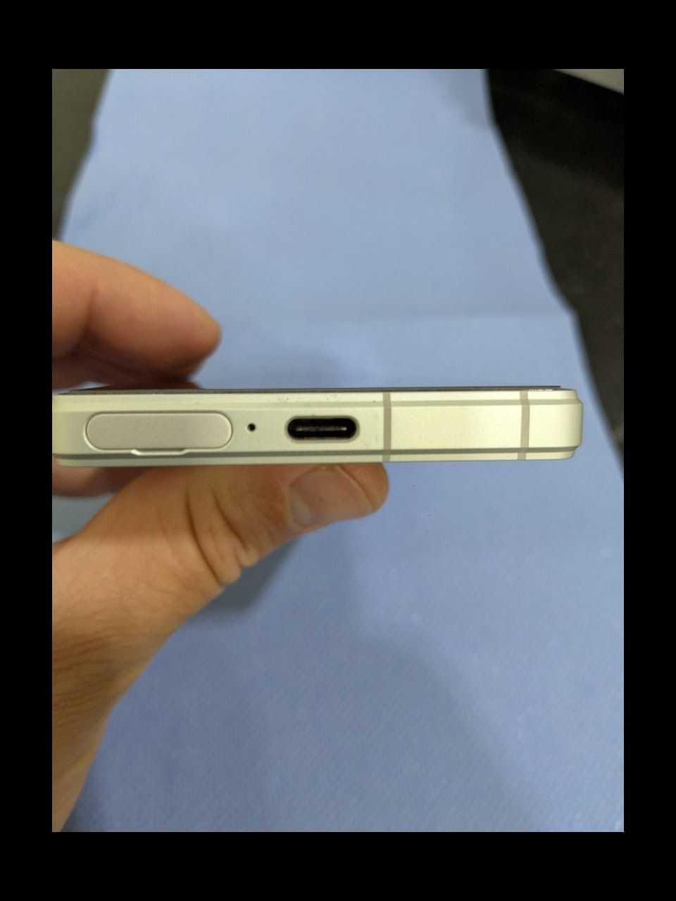 Vand  Sony Xperia 5 V