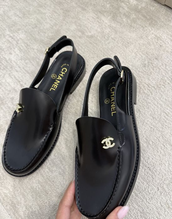 Лоферы Chanel с открытой пяточкой
