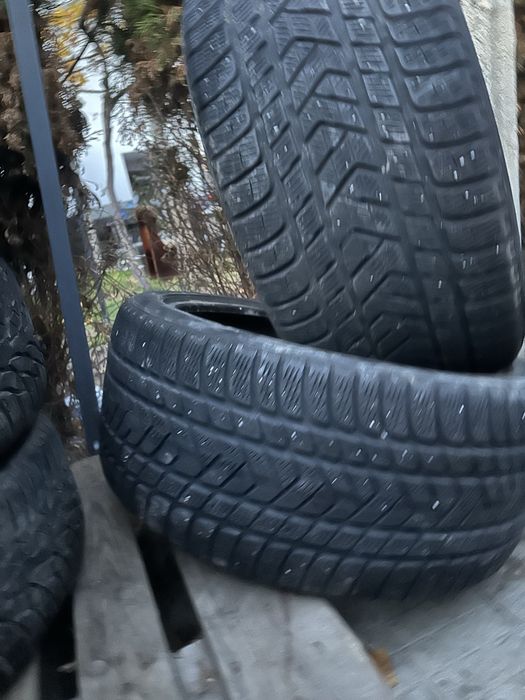 Летни гуми 295/35/21