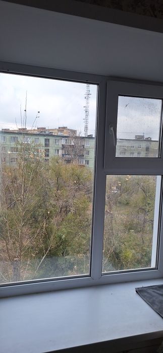 Продам 1 комн., 13 мкр., 4 этаж неугловая.