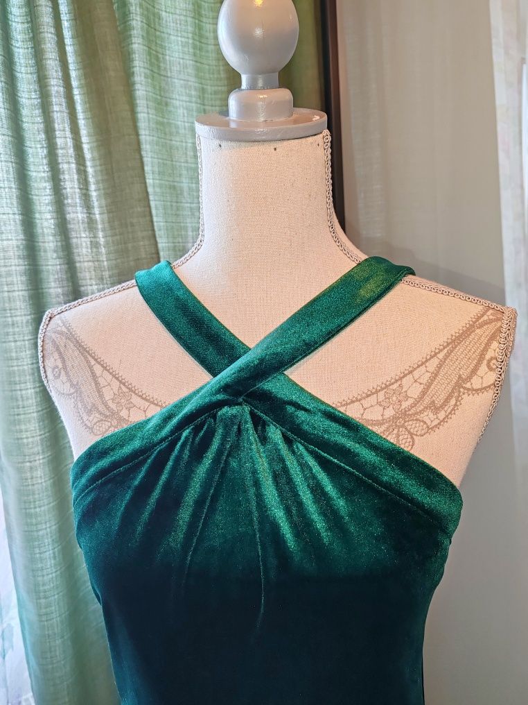 Rochie lungime medie verde smarald