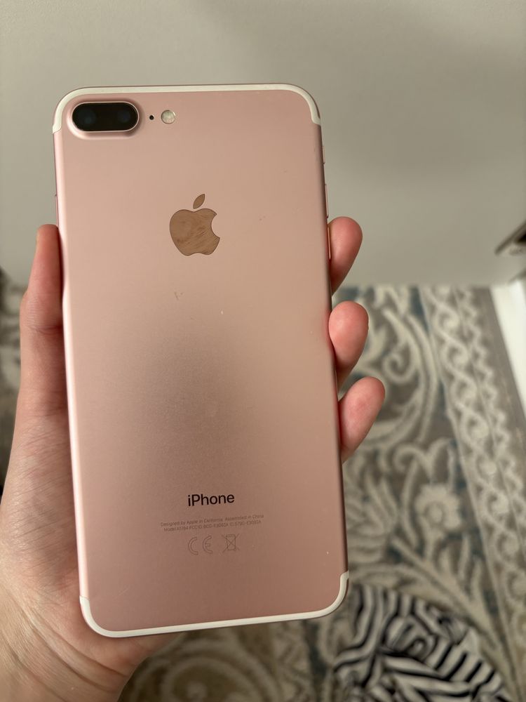 iphone 7 plus , в хорошем состоянии