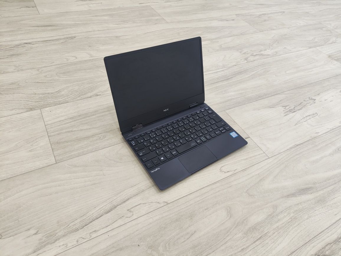 Ультрабук Nec I7 8500