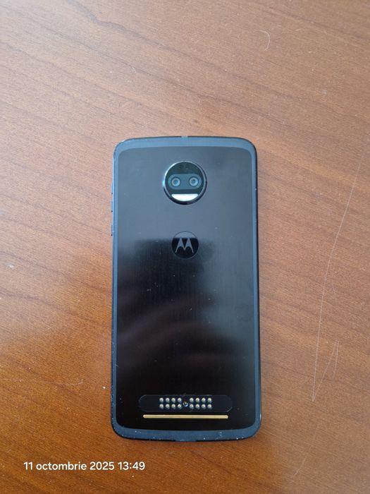 Motorola Z2 Force si moto mods