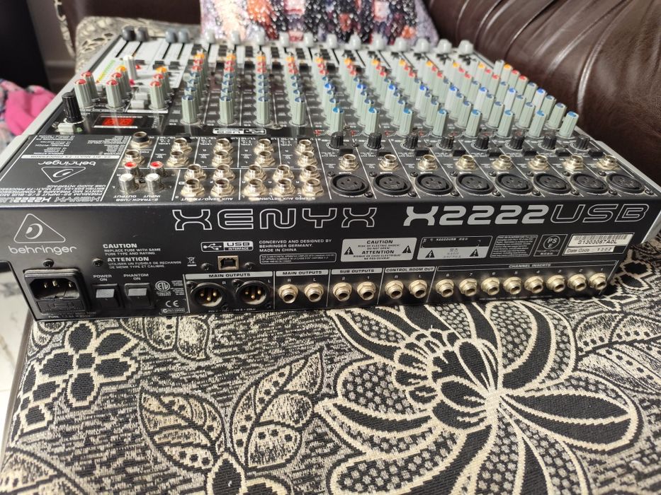 Mixer pasiv Behringer xenyx x2222 usb