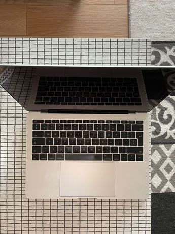 Apple Macbook Pro 2017 256GB