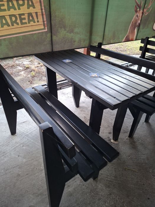 Mese și scaune lemn