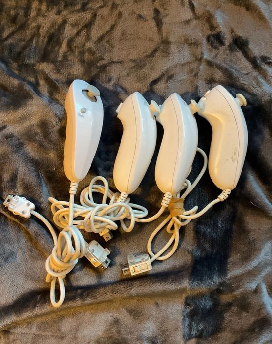 Контролери за Nintendo Wii,аксесоари, голф,тенис,волан mario kart и др