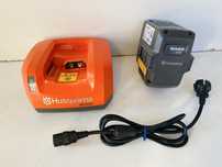 Husqvarna statie incarcate , incarcator si baterie , acumulator