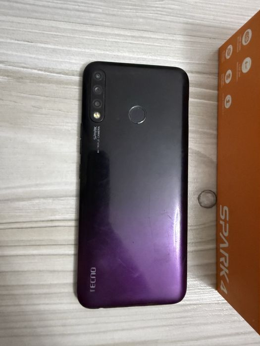 Продам Tecno Spark 4