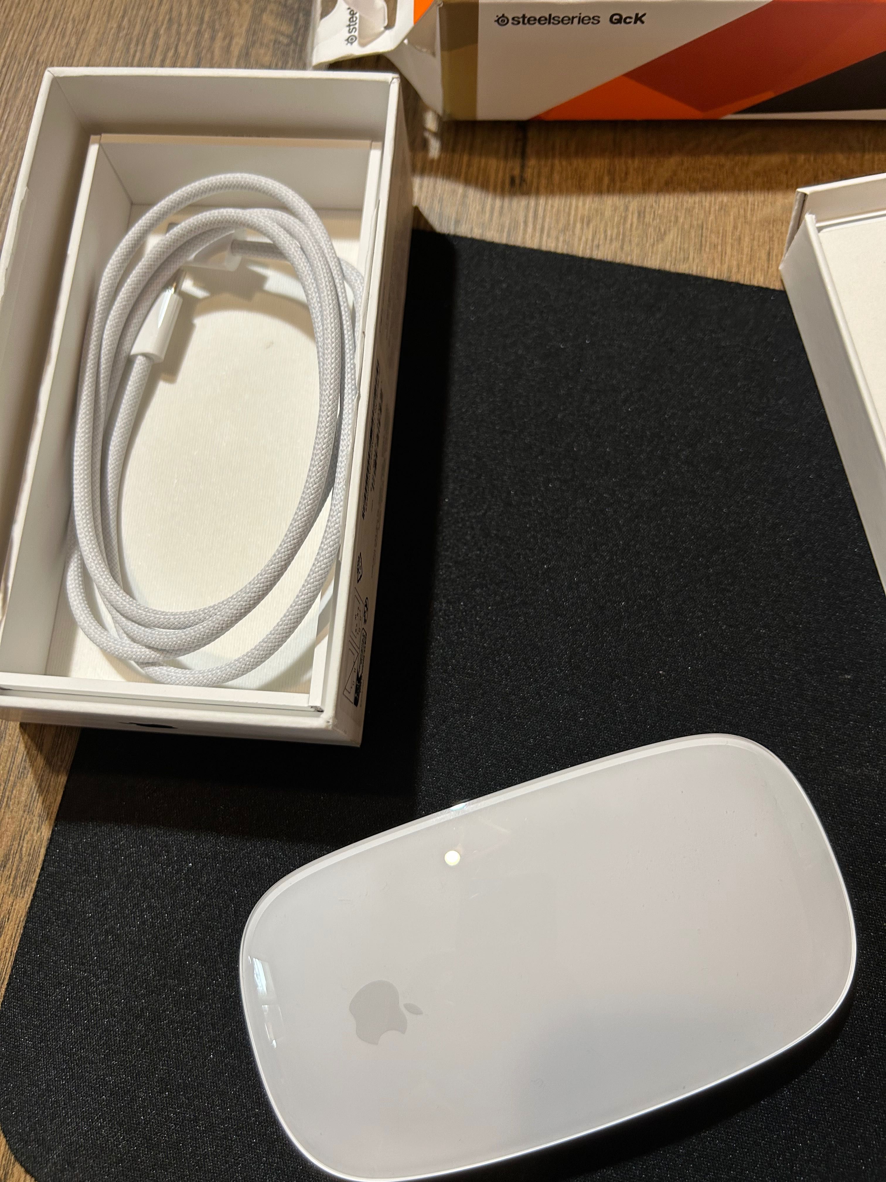Apple Magic Mouse + подарък пад