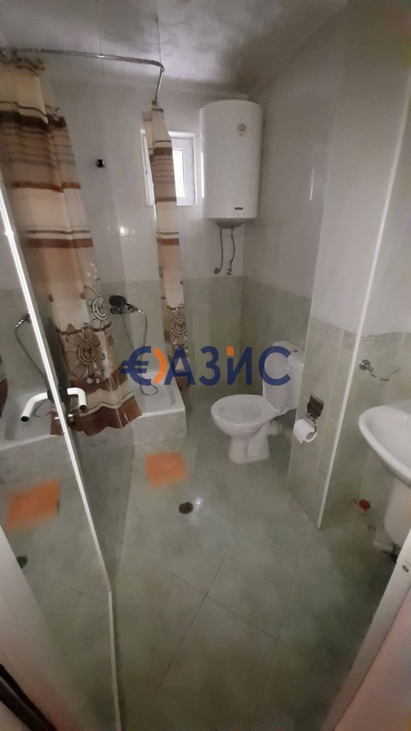 Продава се Четиристаен апартамент в Свети Влас - 118 кв.м за 873 €/кв.м - Снимка #1