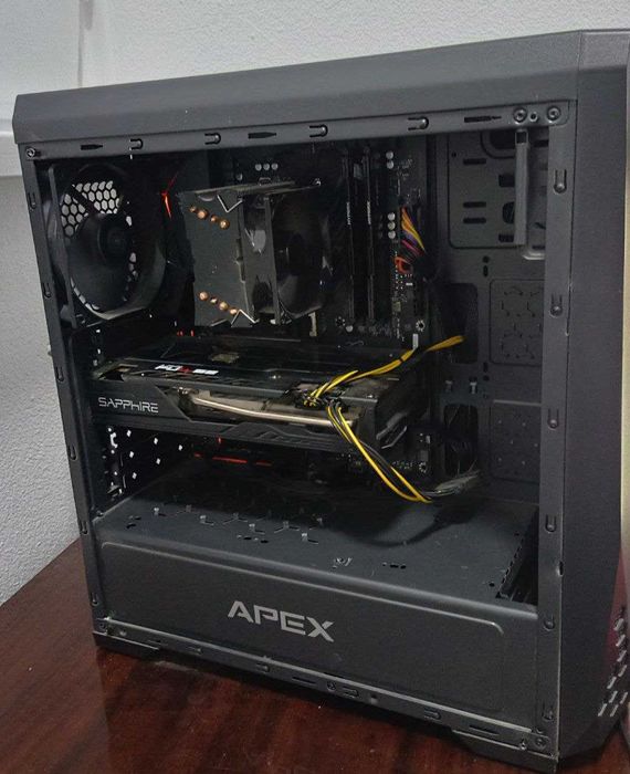 продам игровой ПК (Ryzen 7 Pro 4750G, 16gb RAM, RX 5700XT, 650W)