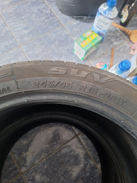 Vand 2 cauciucurii 245/45 R19 98W