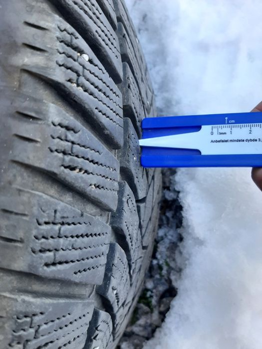 Зимни гуми Dunlop 245 40 19