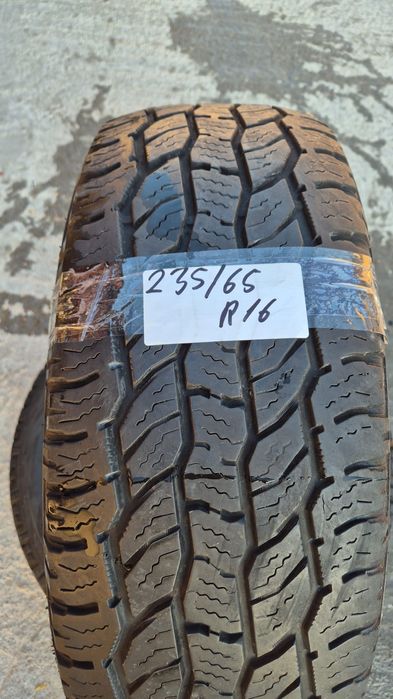 235 65 R 17 Cooper m+s