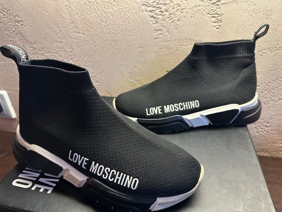 Сникърси Love moschino 37 номер
