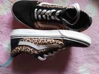 incaltaminte Vans 35 old school, model pantera, interior impecabil