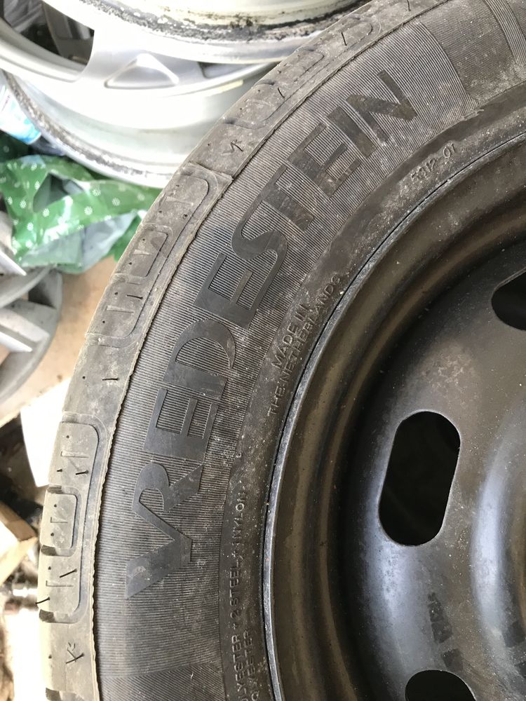 Летни гуми с джанти за Мазда 2,3,175/60R14