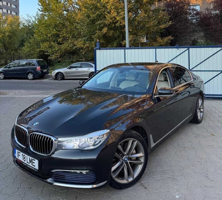 BMW 740e / Plug-in Hybrid / HARMAN / Luxury / Gesturi