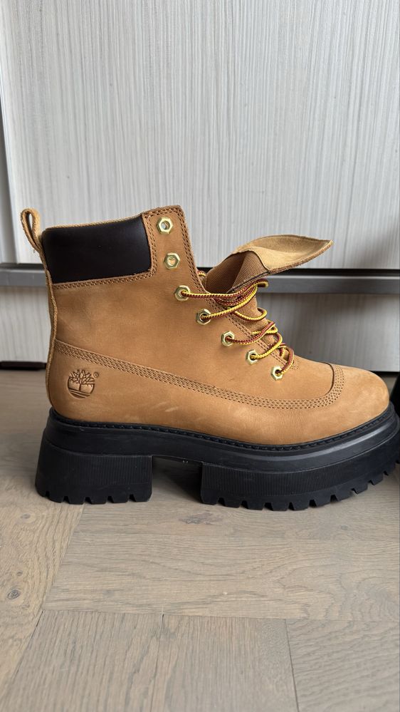*ЧИСТО НОВИ* Timberland женски зимни ботуши