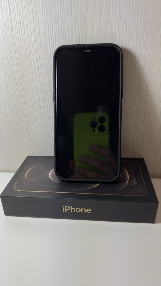 Срочно продаю Iphone 12 pro