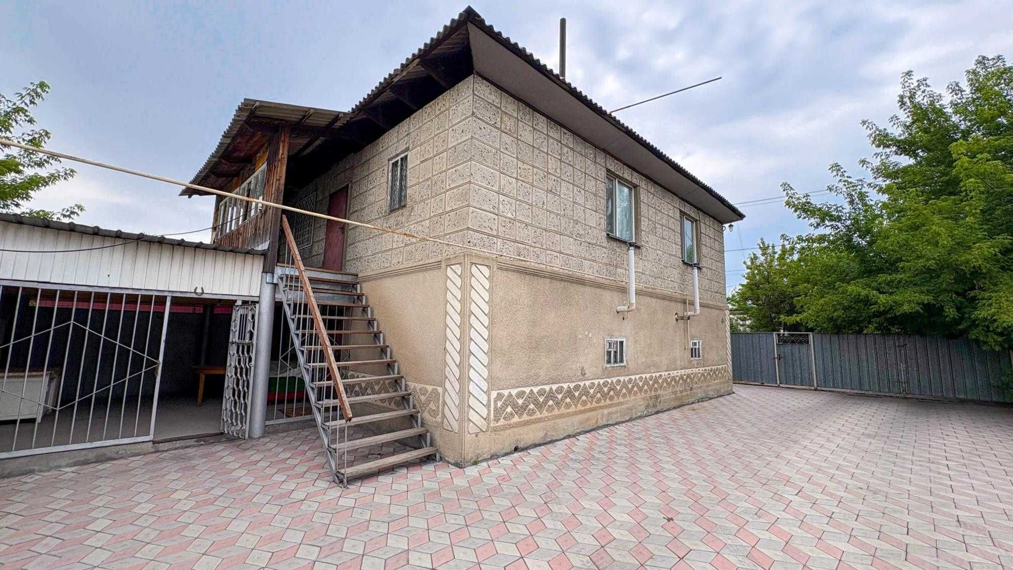 Продам дом в районе рынка Ольга Империя