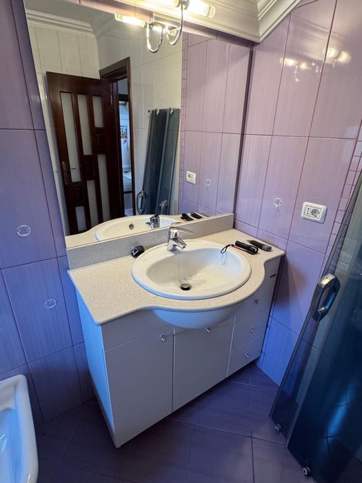 Vand dulap cu lavoar cu baterie Grohe si oglinda