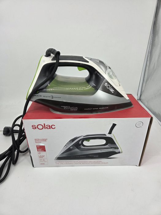 Чисто нова Парна ютия Solac CVGBB Easy Temp Evolution Pro 2800вата