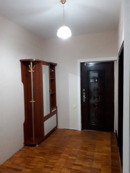 Продается 4ком квартира.Карасу 3